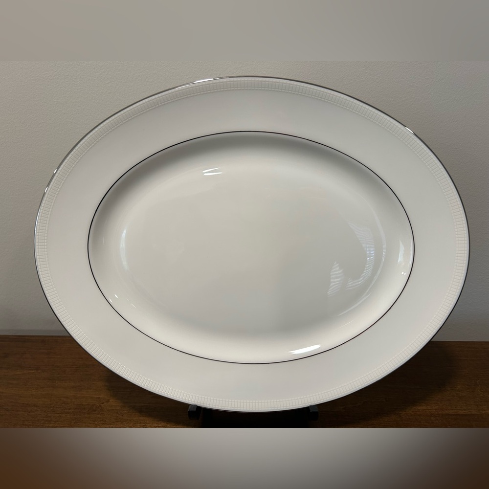 Elegant Lenox Tribeca White and Silver Oval Platter 6229447